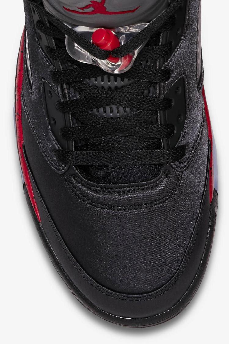 エア ジョーダン 5 'Black and University Red' 発売日. Nike SNKRS