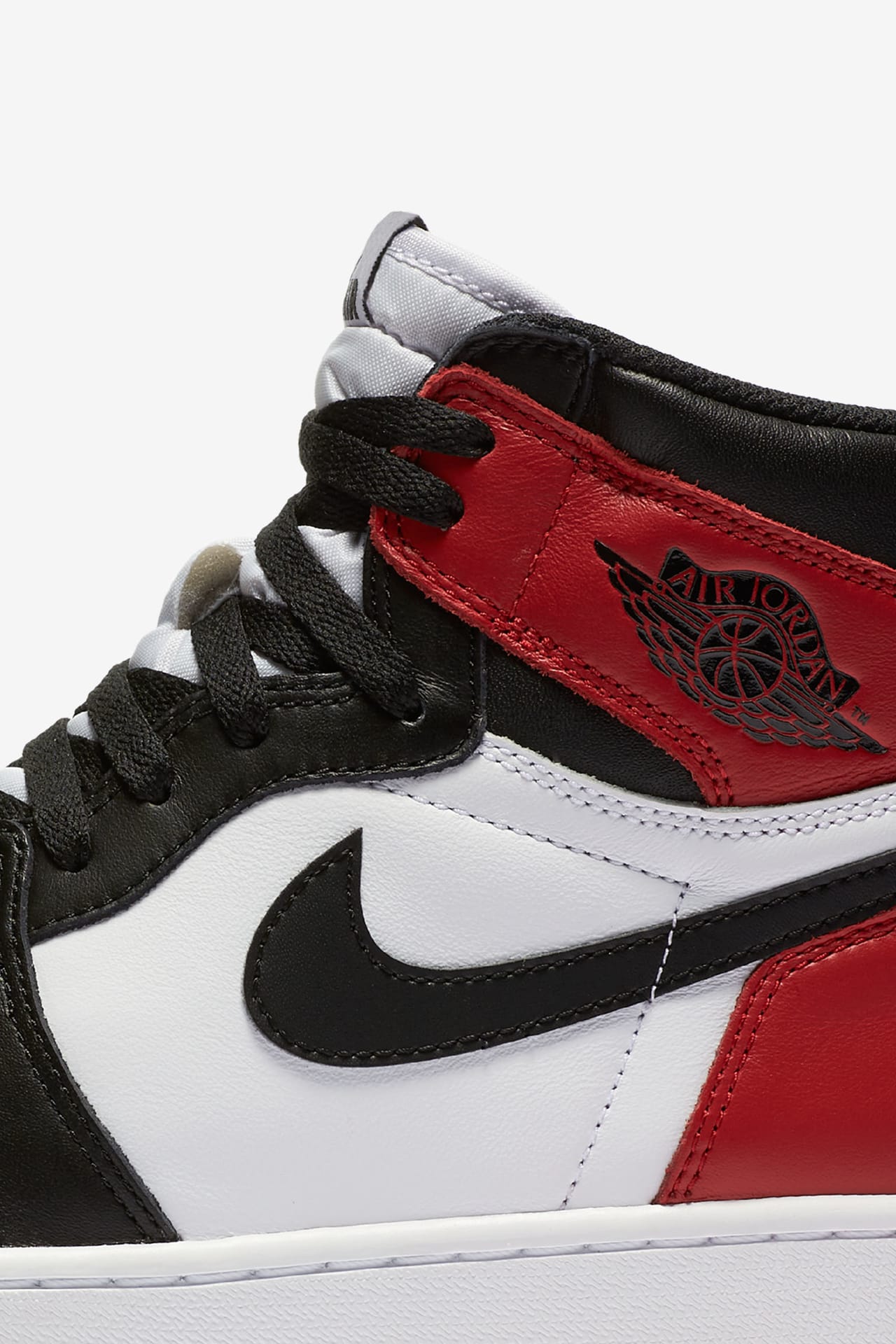 エア ジョーダン 1 レトロ 'Black Toe' 発売日. Nike SNKRS