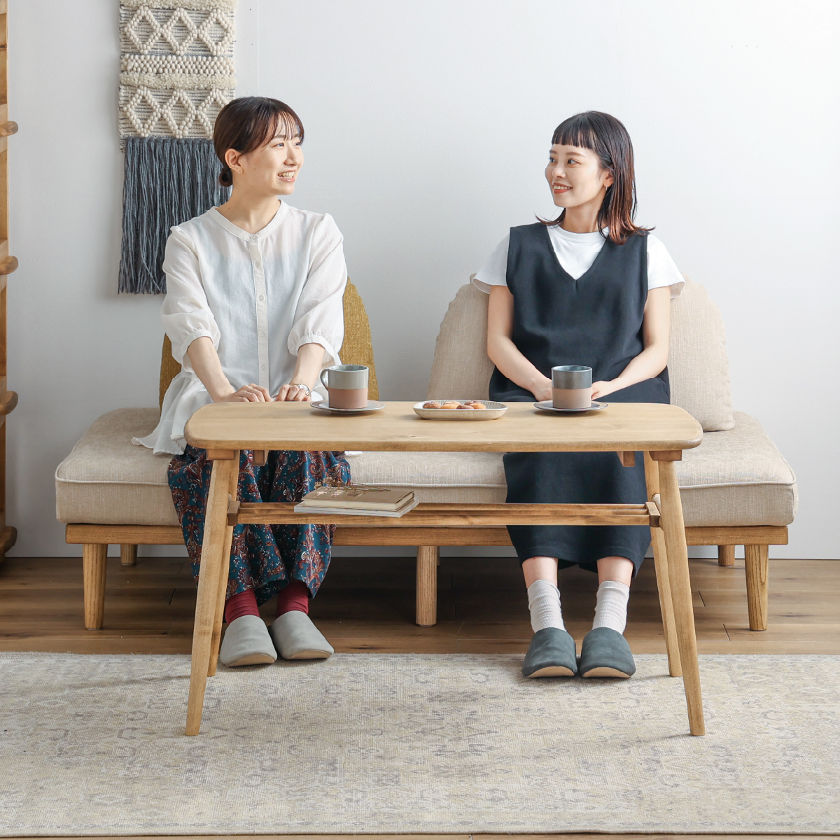 ロジー 円形 ダイニングテーブル