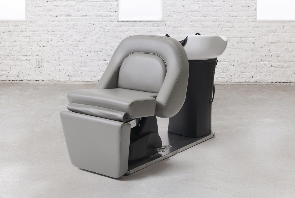 トレンドの淡色人気はシャンプーユニットにも BGおすすめカラーを