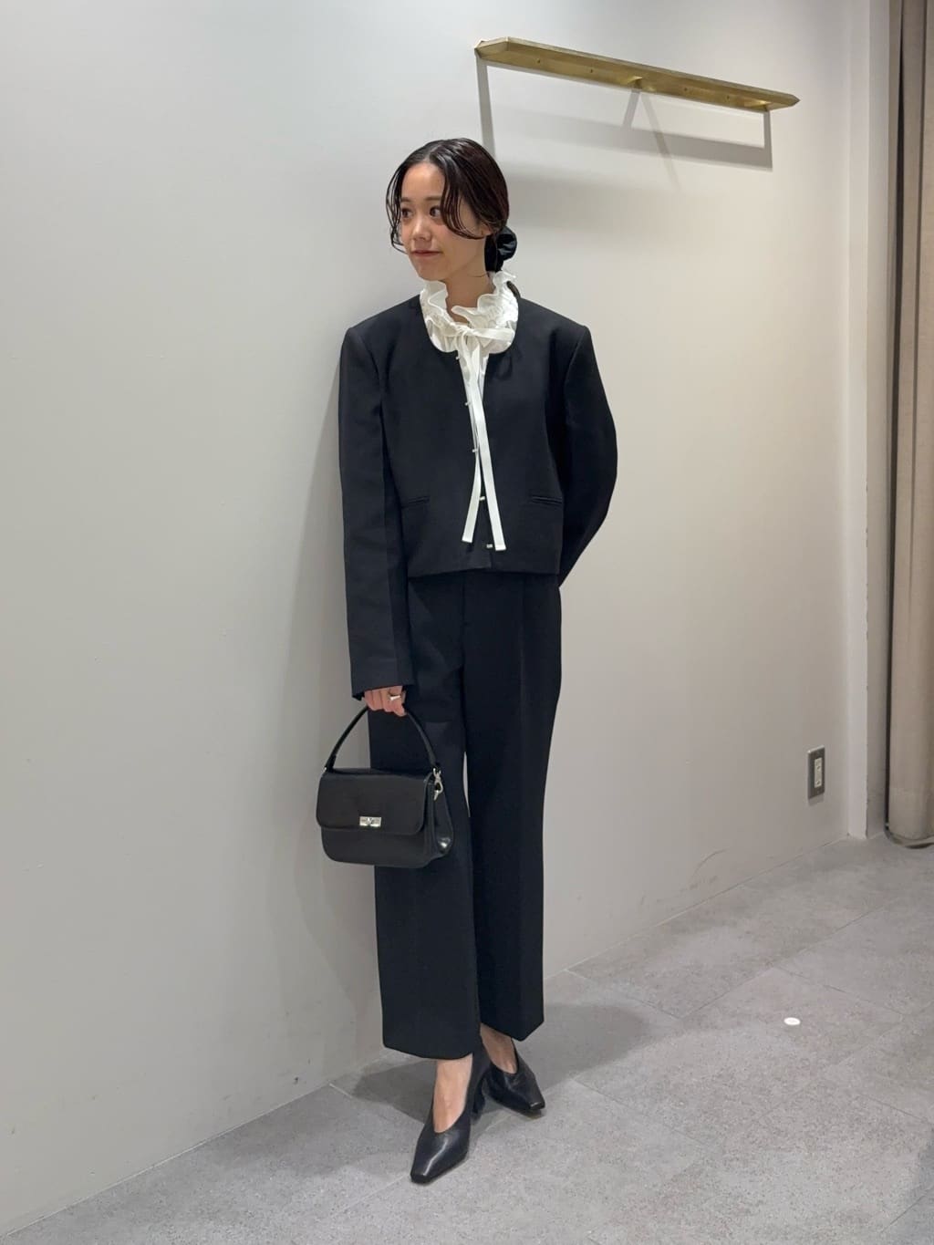 ノーカラージャケットの最新レディースコーデ（女性 / WOMEN） - UA