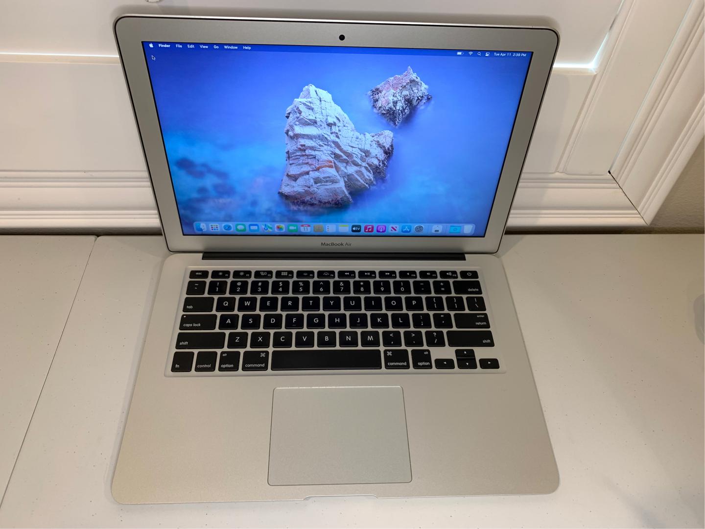 MacBook Air 2015 - 13 inch - Guide, Specs, Prices, and More - Swappa