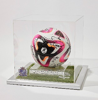 公式オンラインストア リニューアルオープン・直筆サイン入りグッズ