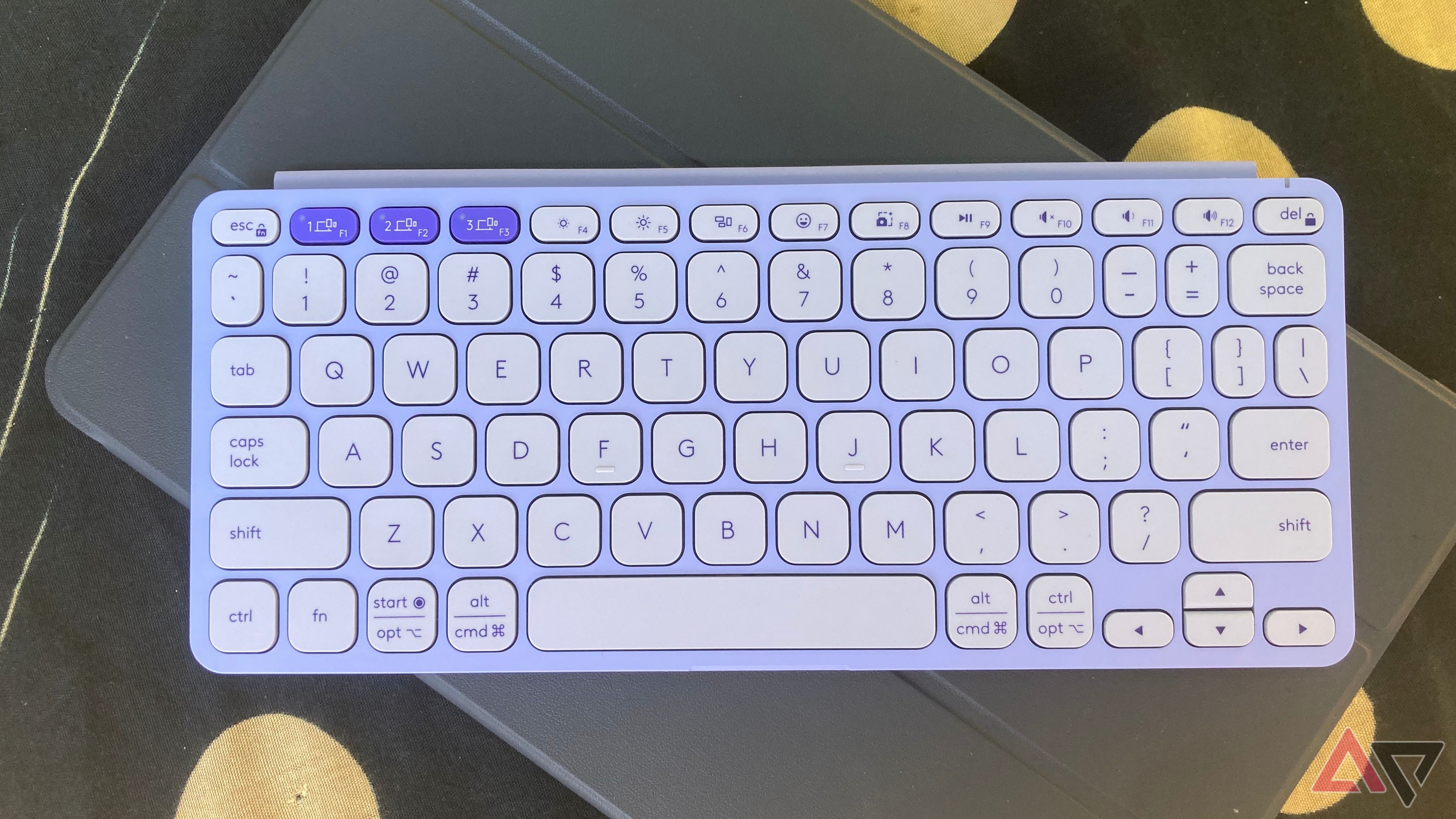 Logitech Keys-To-Go 2 review: Razor thin and great for typing