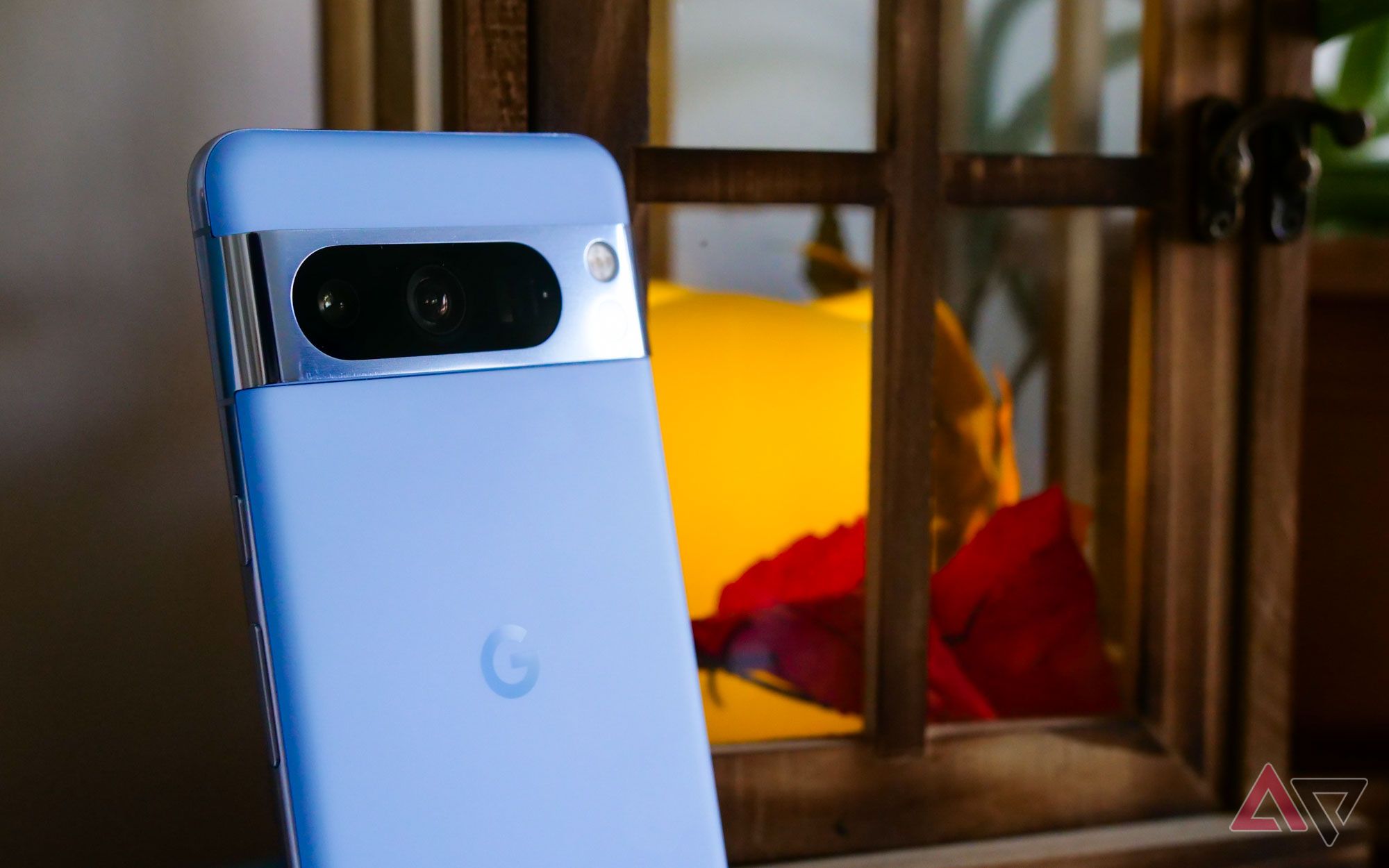 Google's Pixel 8 Pro learns from its predecessor's shortcomings in