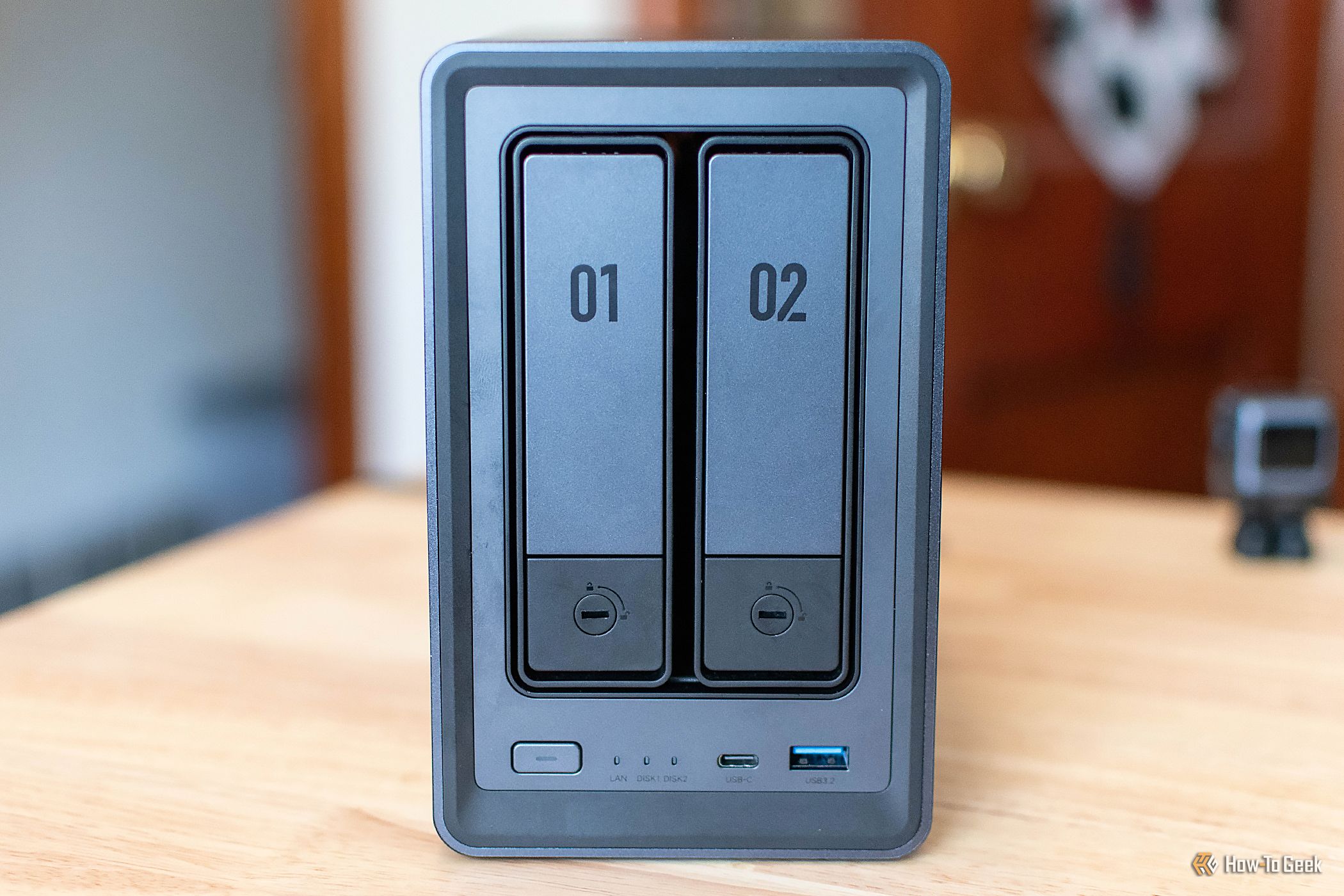 Ugreen NASync DXP2800 Review: Tempting Hardware With Underbaked