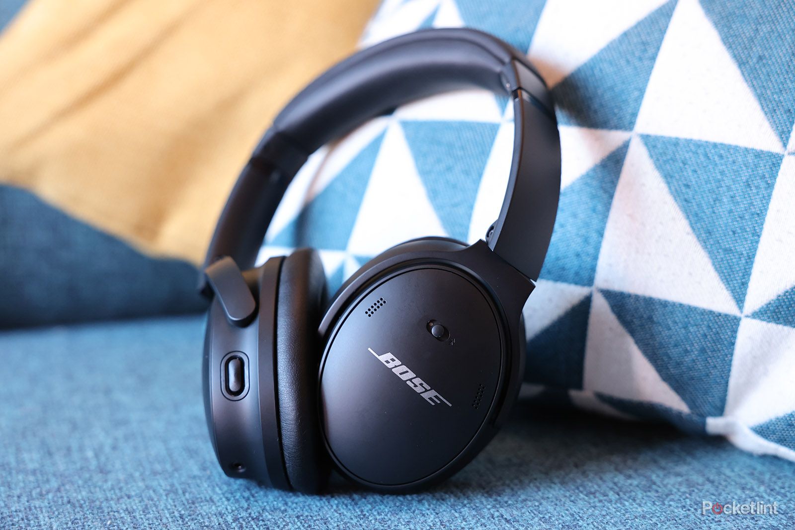 Bose QuietComfort 45 review: Top travel headphones