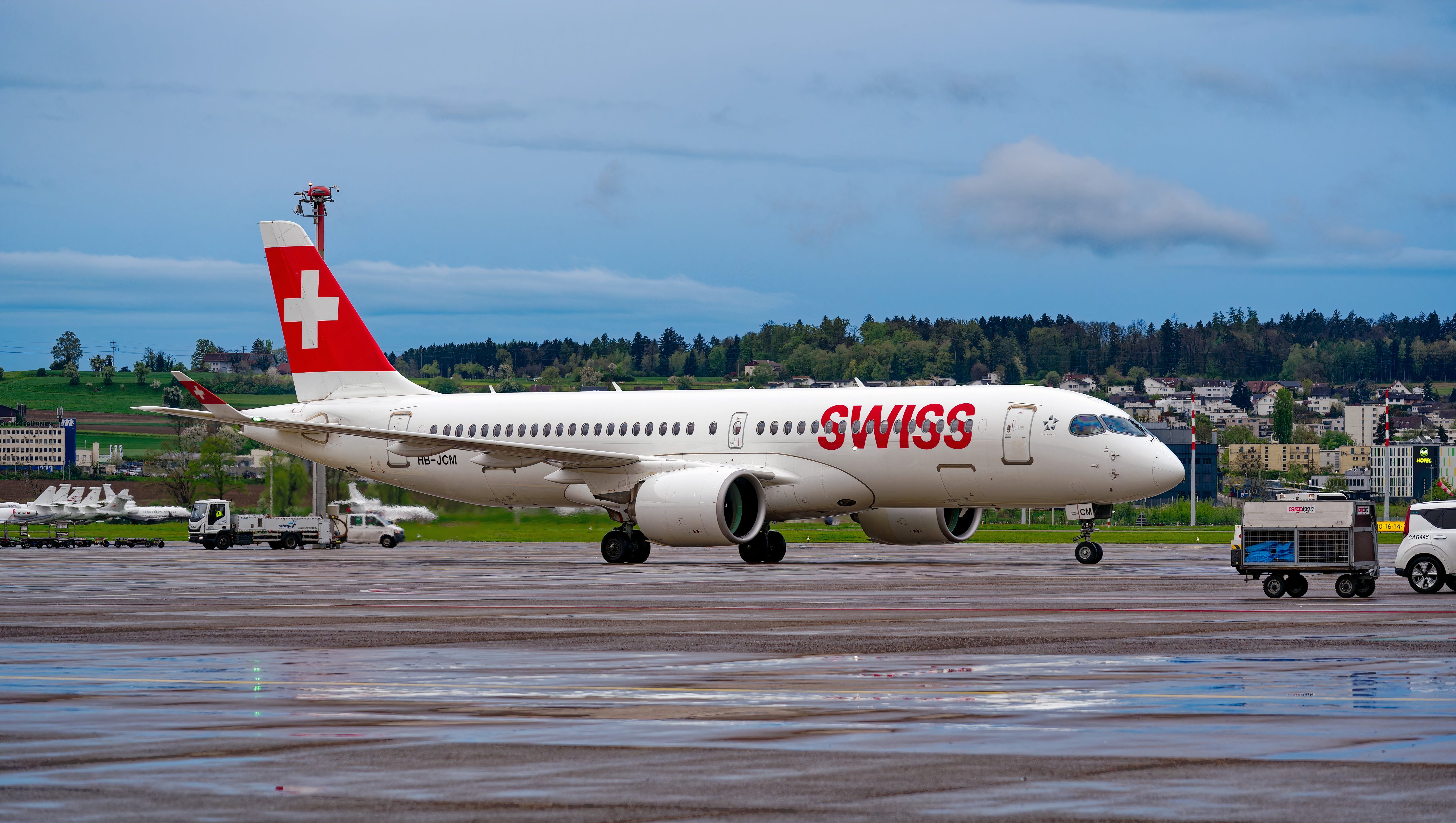 SWISS A220-300 特別塗装機 1/200 ヘルパ SWISS A220-300 特別塗装機 1