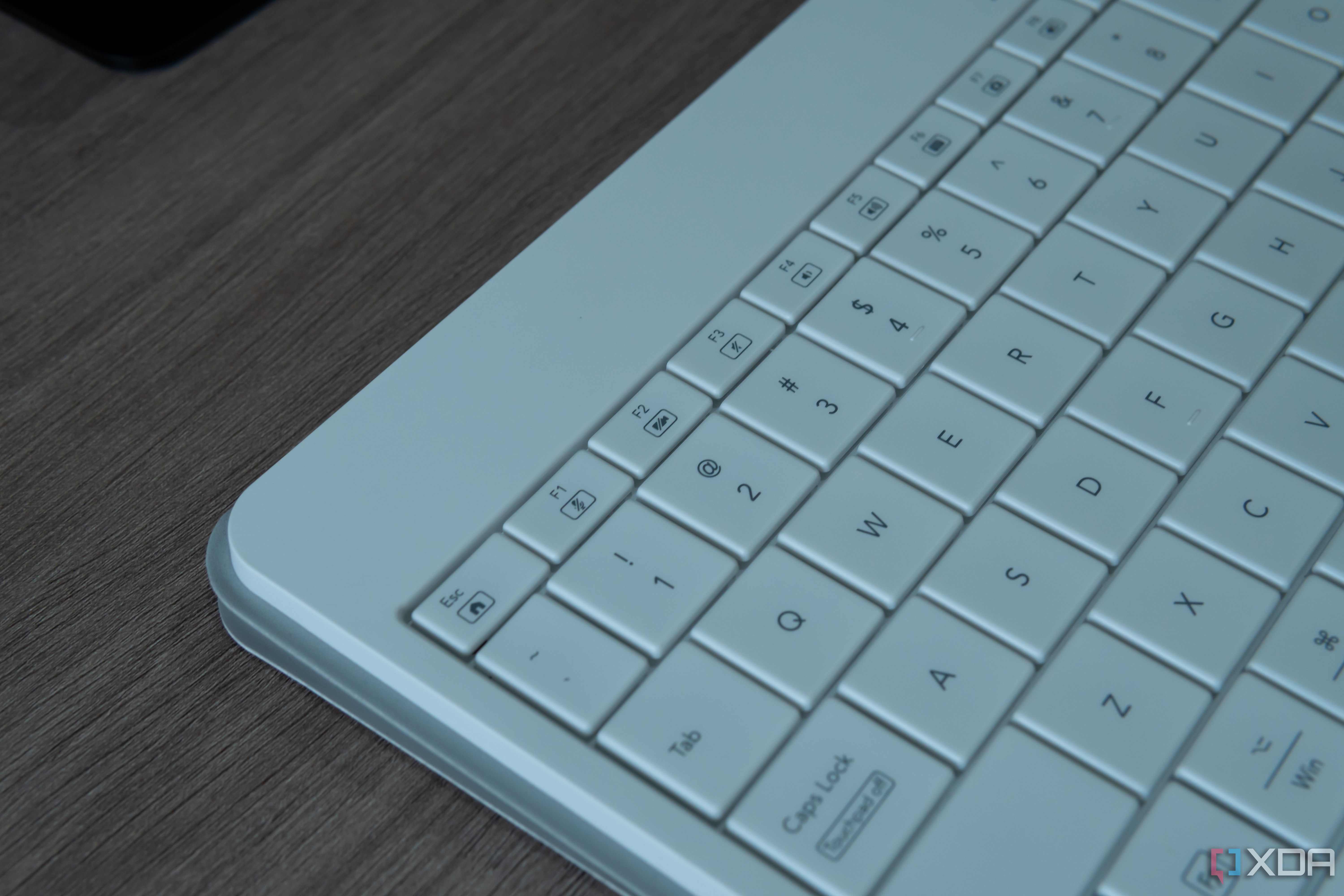 Mokibo Fusion Keyboard review: Giving you a bigger trackpad on the go