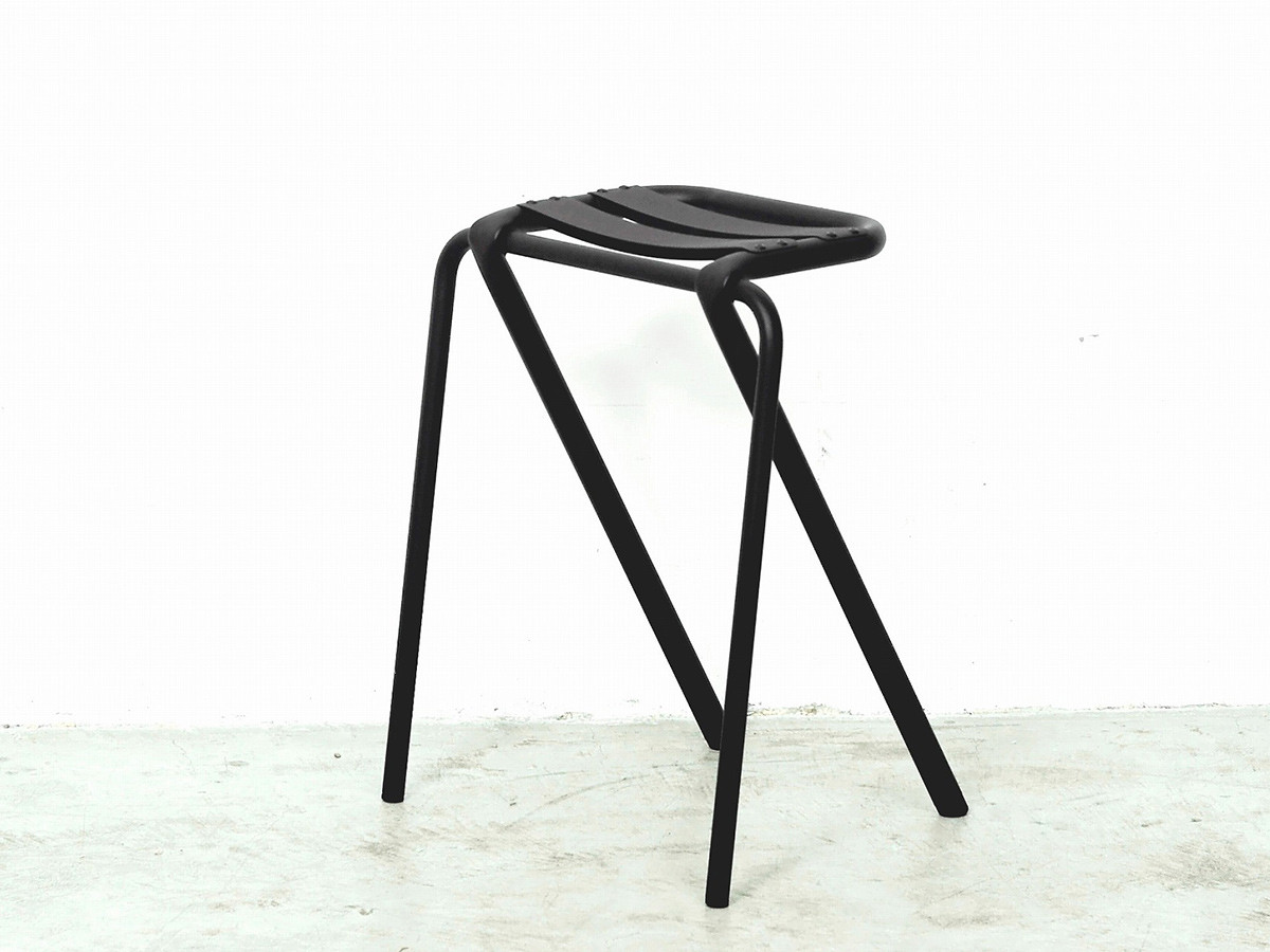 DUENDE BENT LOW STOOL / デュエンデ ベント ロースツール
