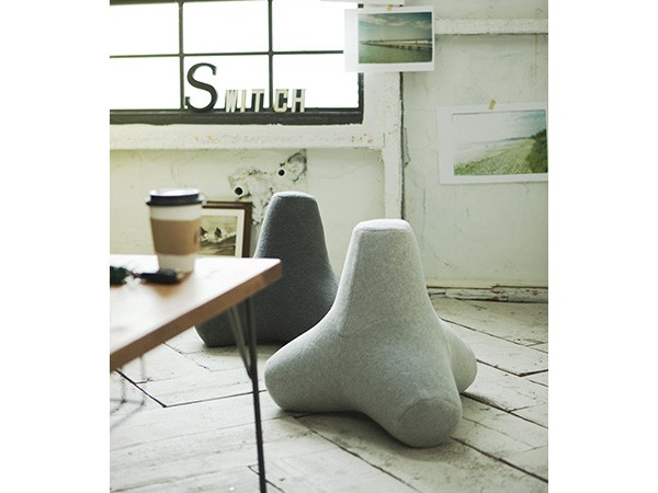 SWITCH T-block Cushion / スウィッチ ティーブロック クッション