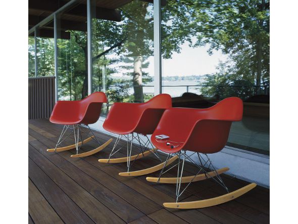 Herman Miller Eames Molded Plastic Arm Shell Chair / ハーマン