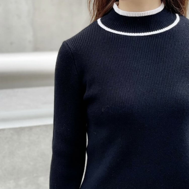 バイカラーハイネックニットプルオーバー＞はe-shoppingに明日入荷予定