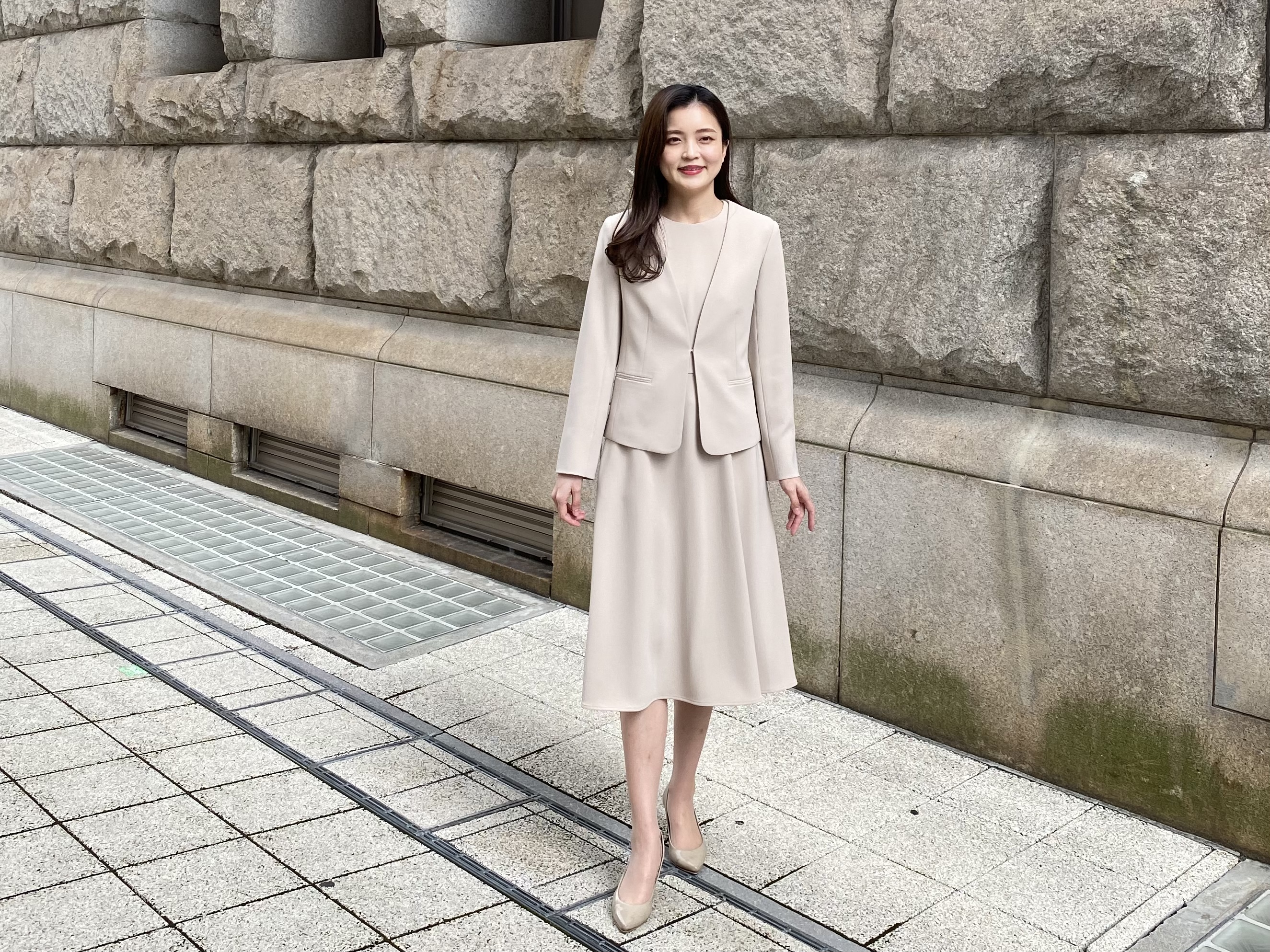 M-PREMIERらしいエレガントな美シルエットセットアップをご紹介