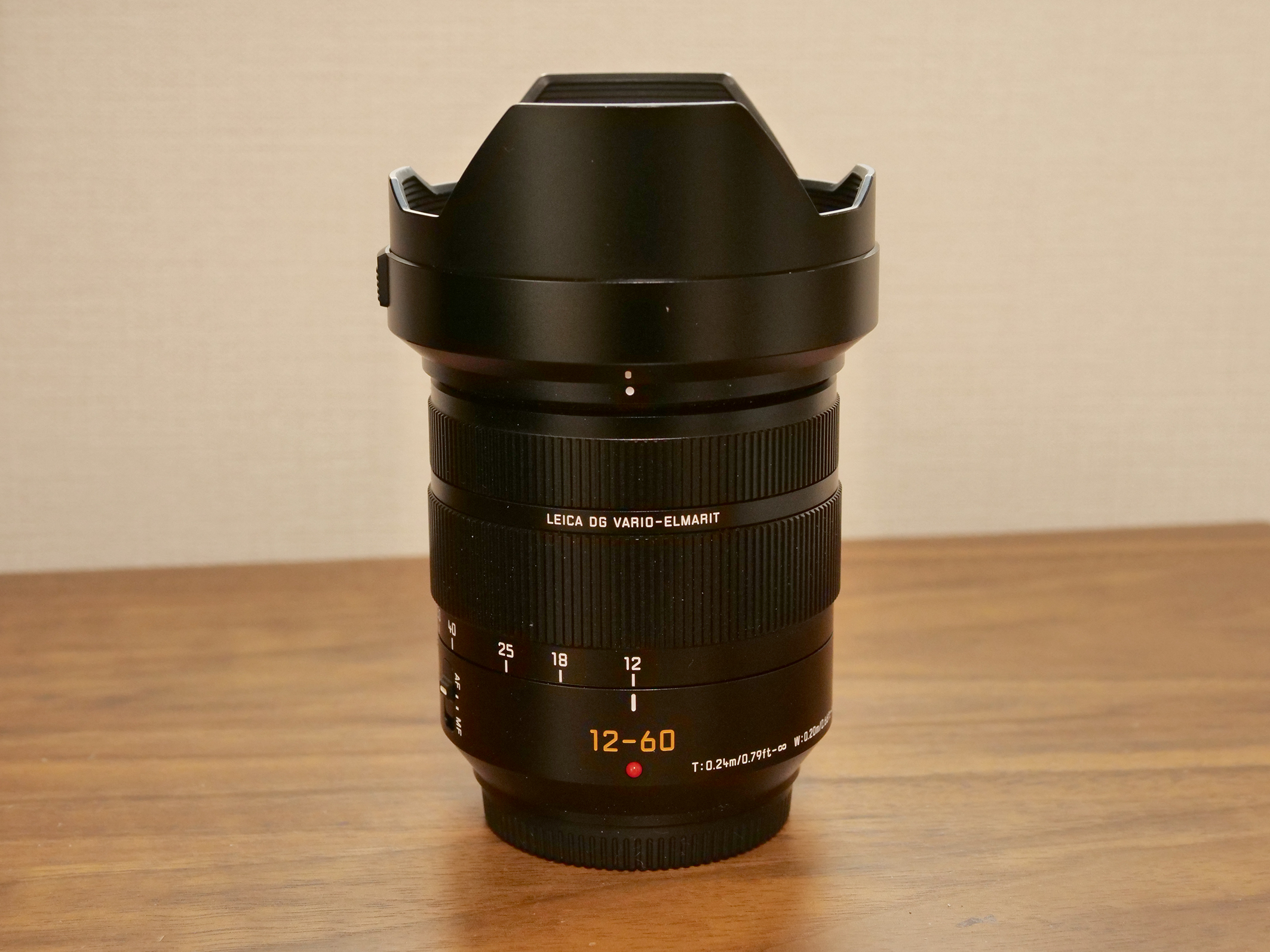 マイクロフォーサーズズームレンズの決定版！LEICA DG VARIO-ELMARIT