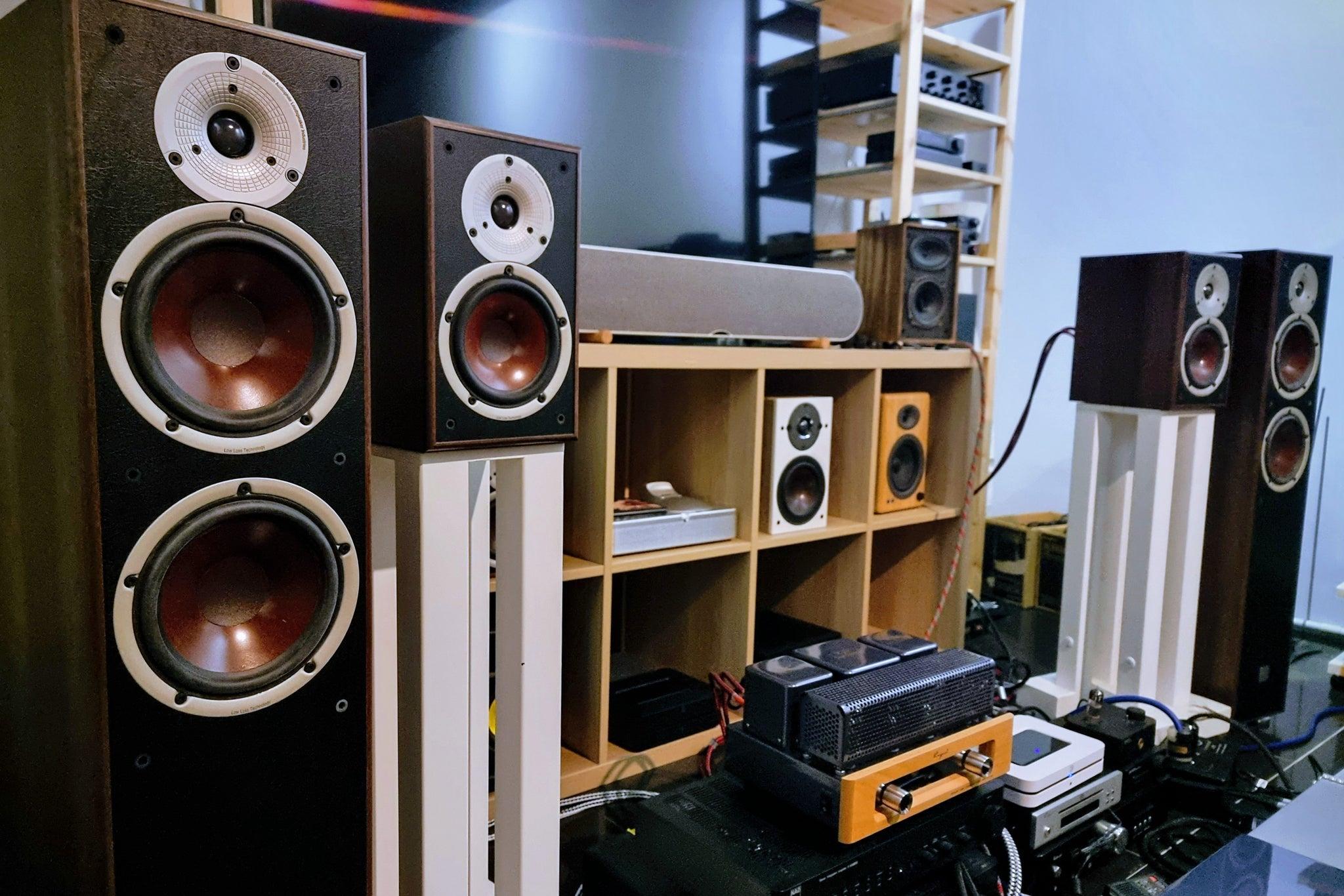 DALI Spektors 6 - Budget Floor Speakers
