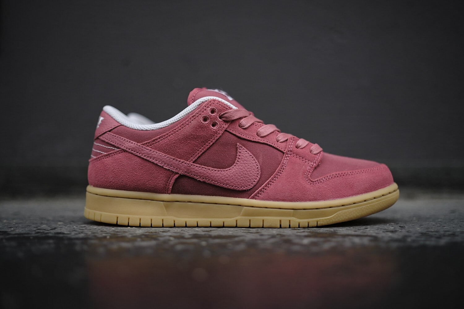 Nike SB Dunk Low Pro Premium Adobe Unisex Skate Shoes
