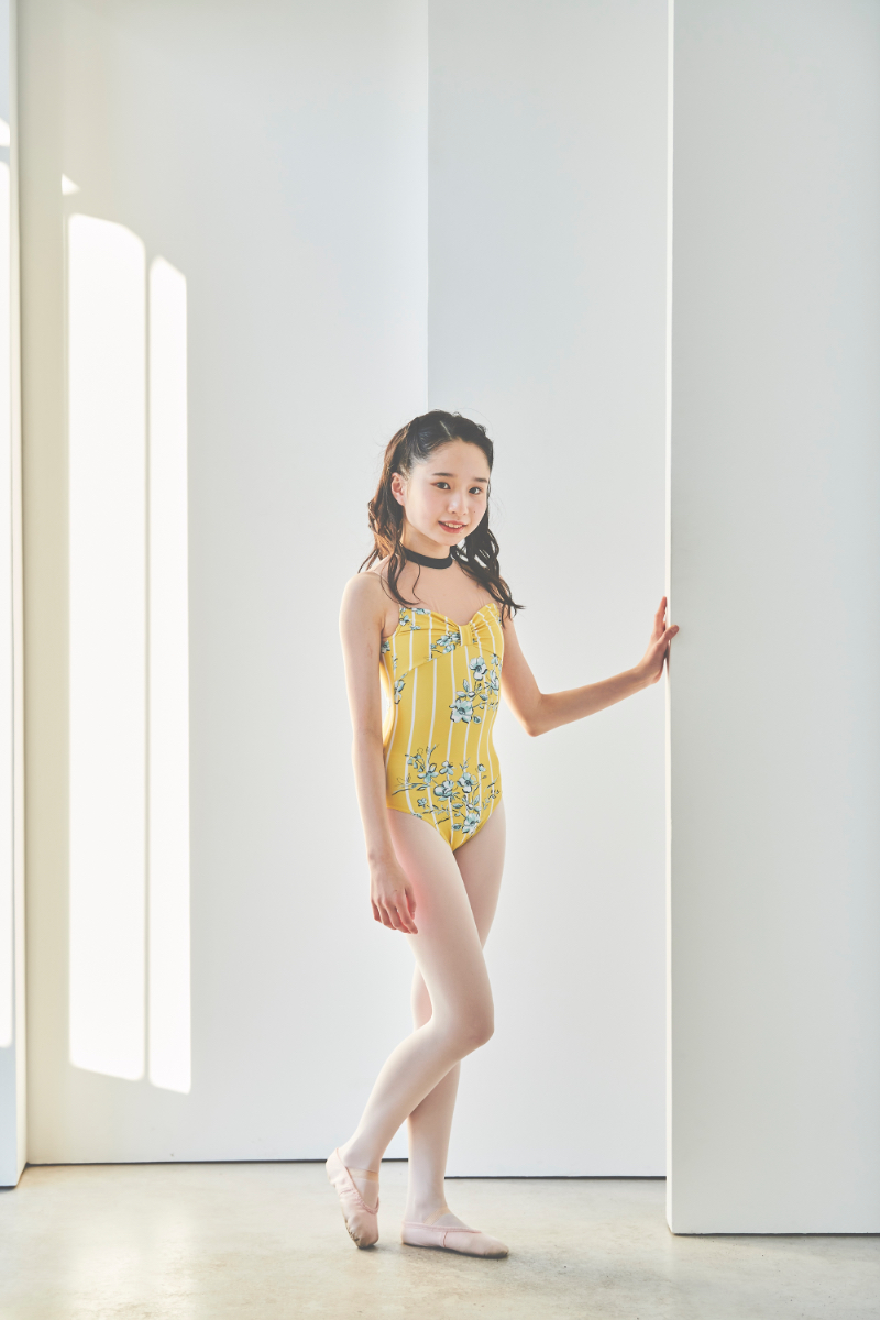 stina / type U ballerina / fragile black