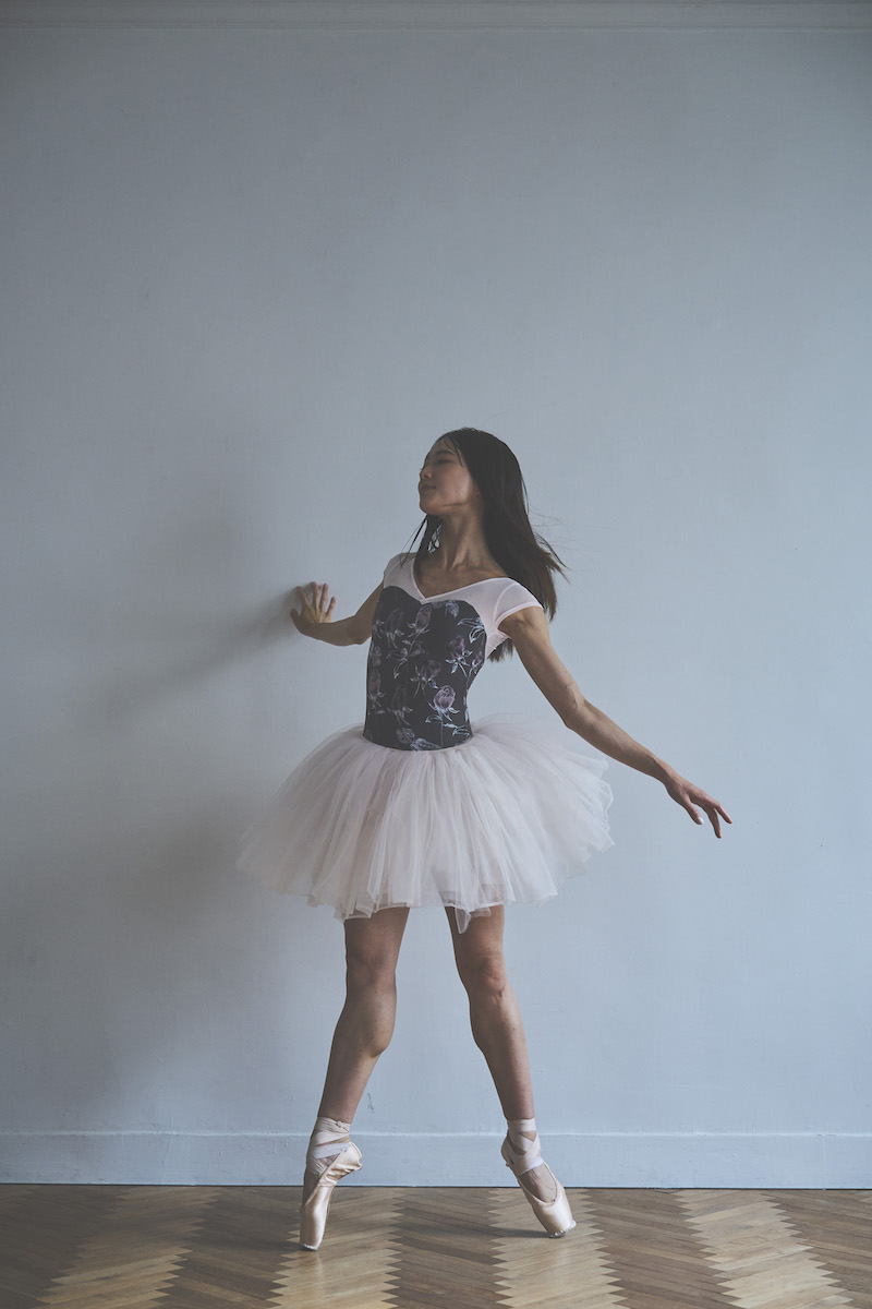 stina / type H half sleeve / Noire Rose espresso