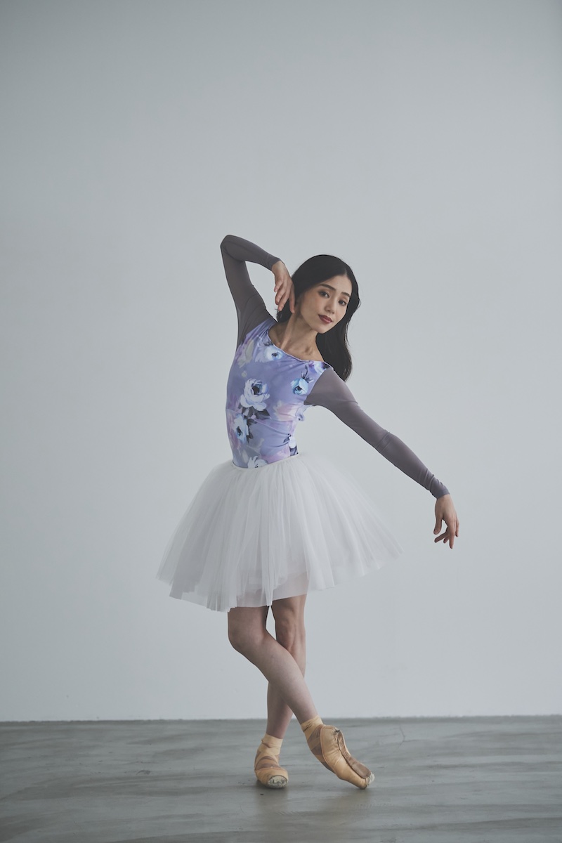 stina / type O square / fantasy lilac