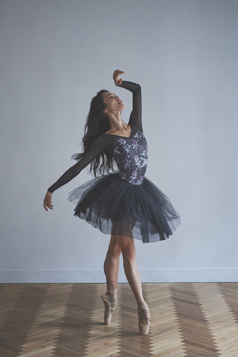 stina / type V lucky / Noire Rose espresso