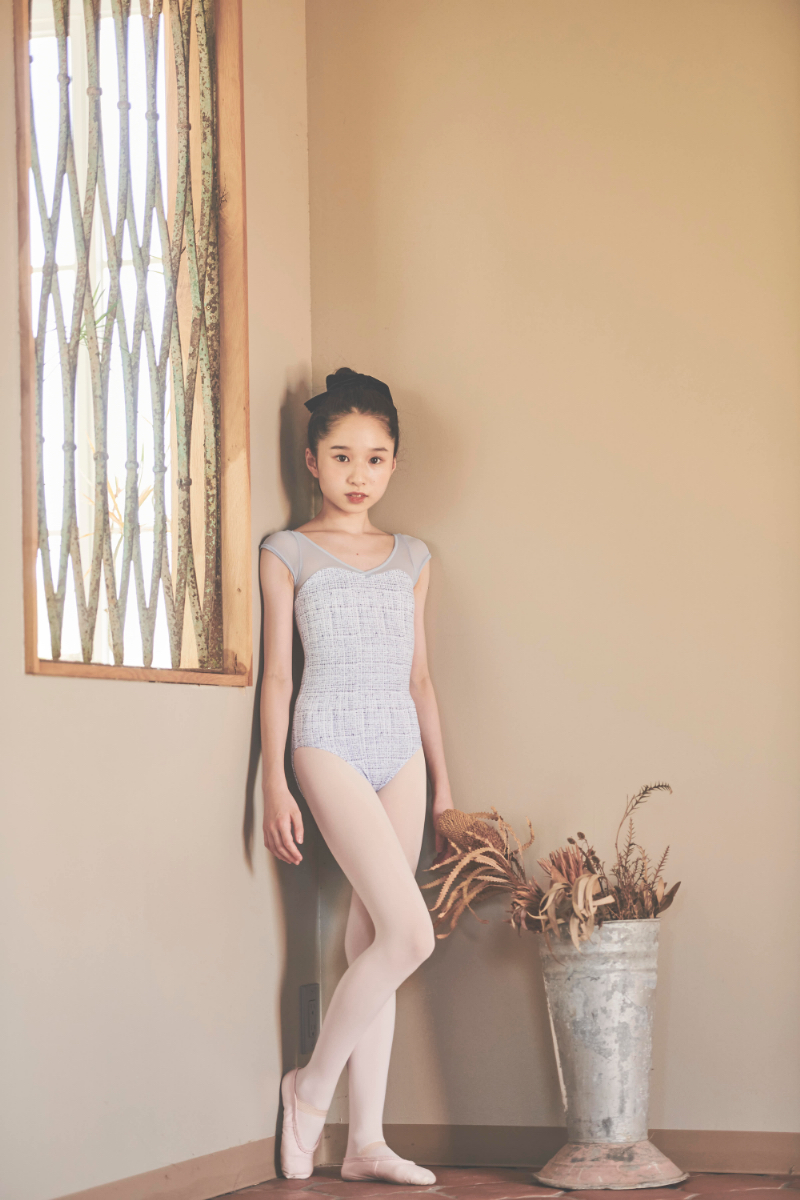 stina / type H half sleeve / light blue tweed