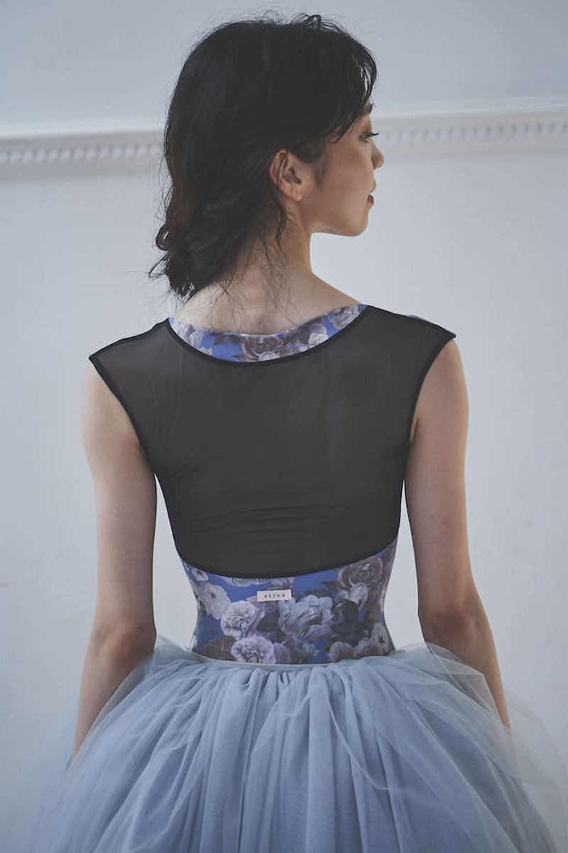 stina / type zero butterfly / authentic blue