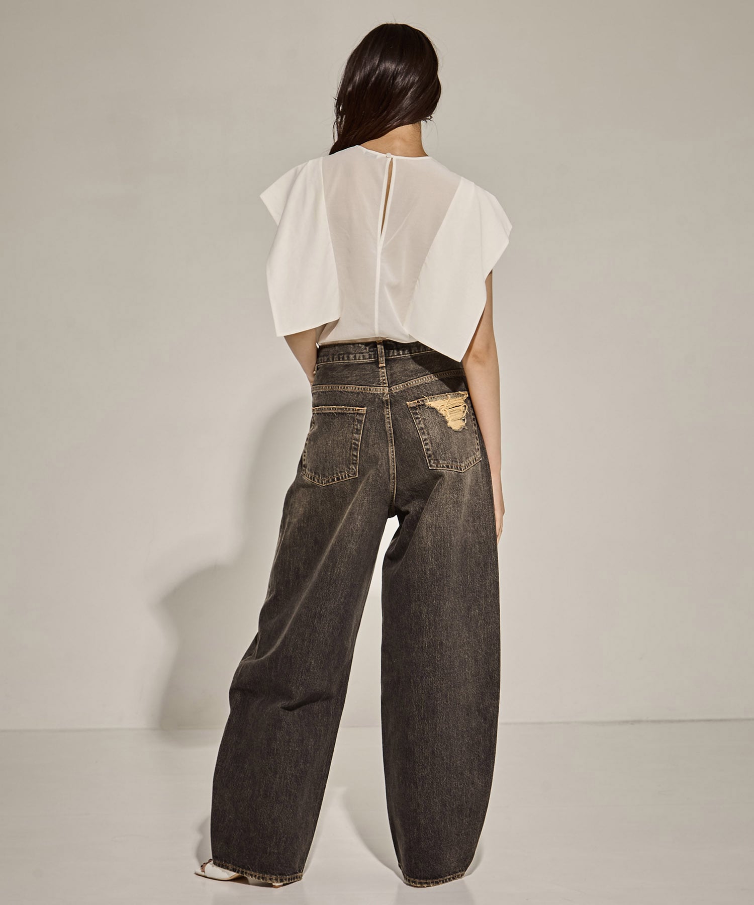 Damaged Barrel Leg Jeans(1 BLACK): STUDIOUS: WOMENS｜ STUDIOUS