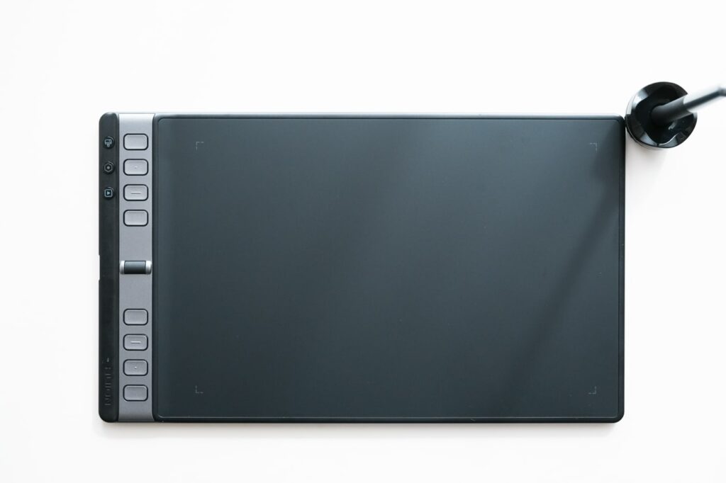 レビュー】HUION ペンタブレット「Inspiroy 2」は、初心者におすすめの