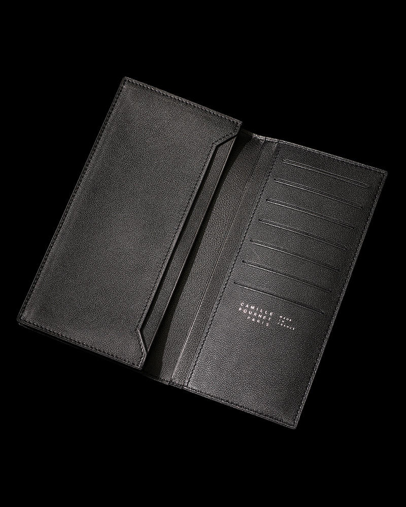 リザードの艶が大人であることの自覚を促す～カミーユ・フォルネ【黒の