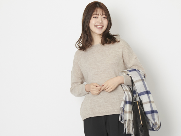 n.o.f.l/アルパカウール丸首プルオーバー -軽くてふわふわ、アルパカ混