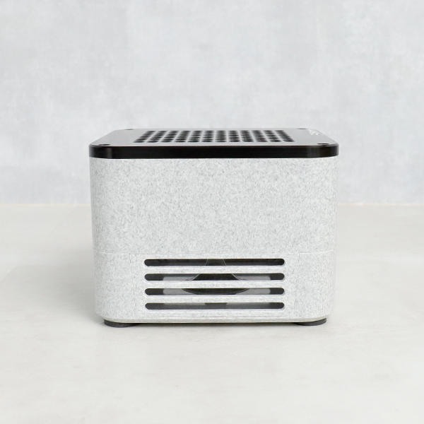 クラウドファンディング限定】25％オフ 携帯小型脱臭機”Shuman Cube
