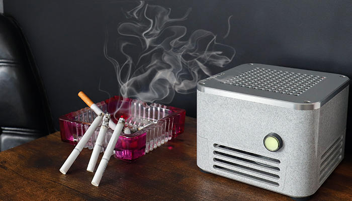 ものづくりの現場の脱臭力をご家庭に業務用レベルの携帯小型脱臭機