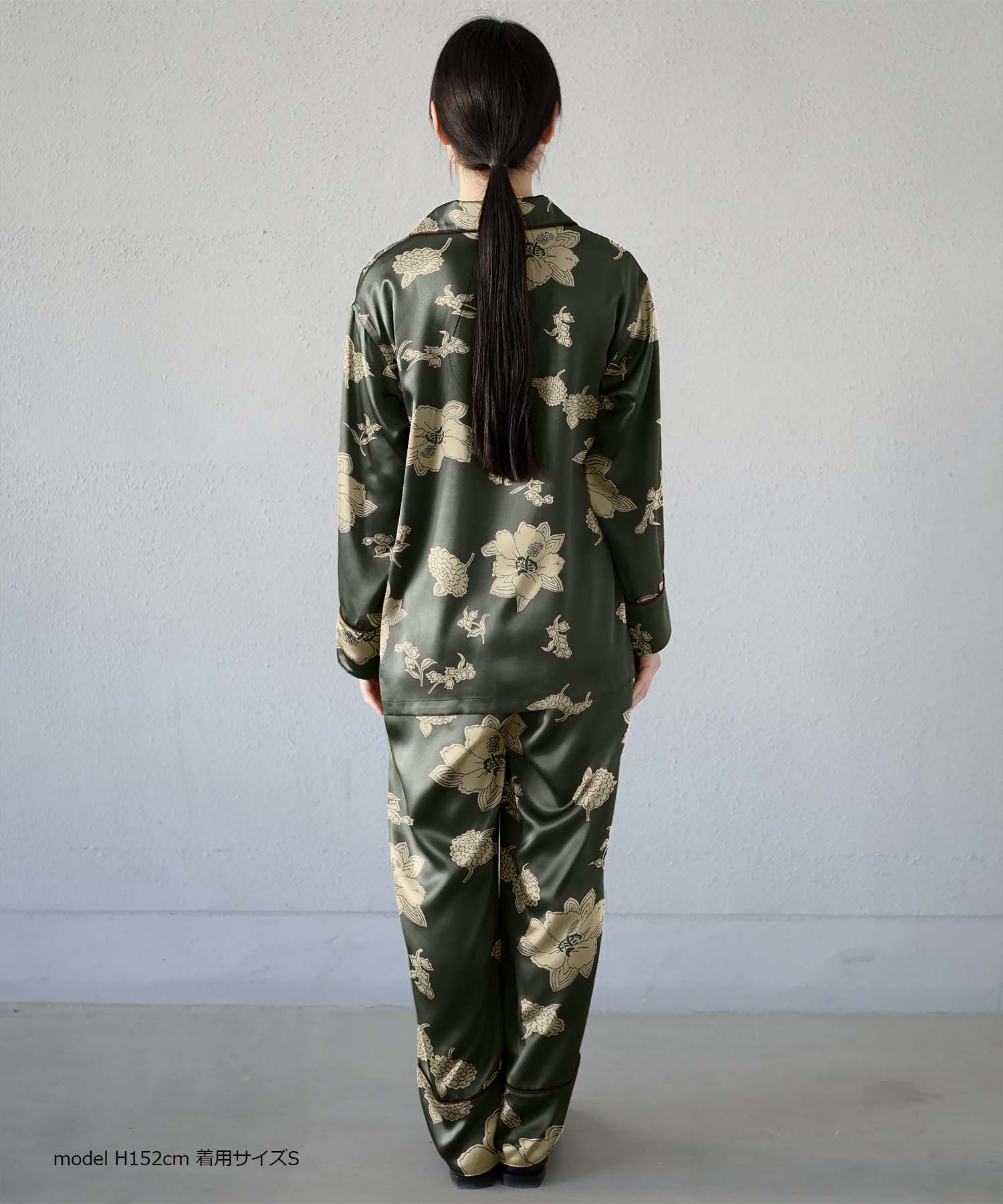 SUBE】洗濯機で洗えるシルクパジャマ 日本製【レディース 長袖上下