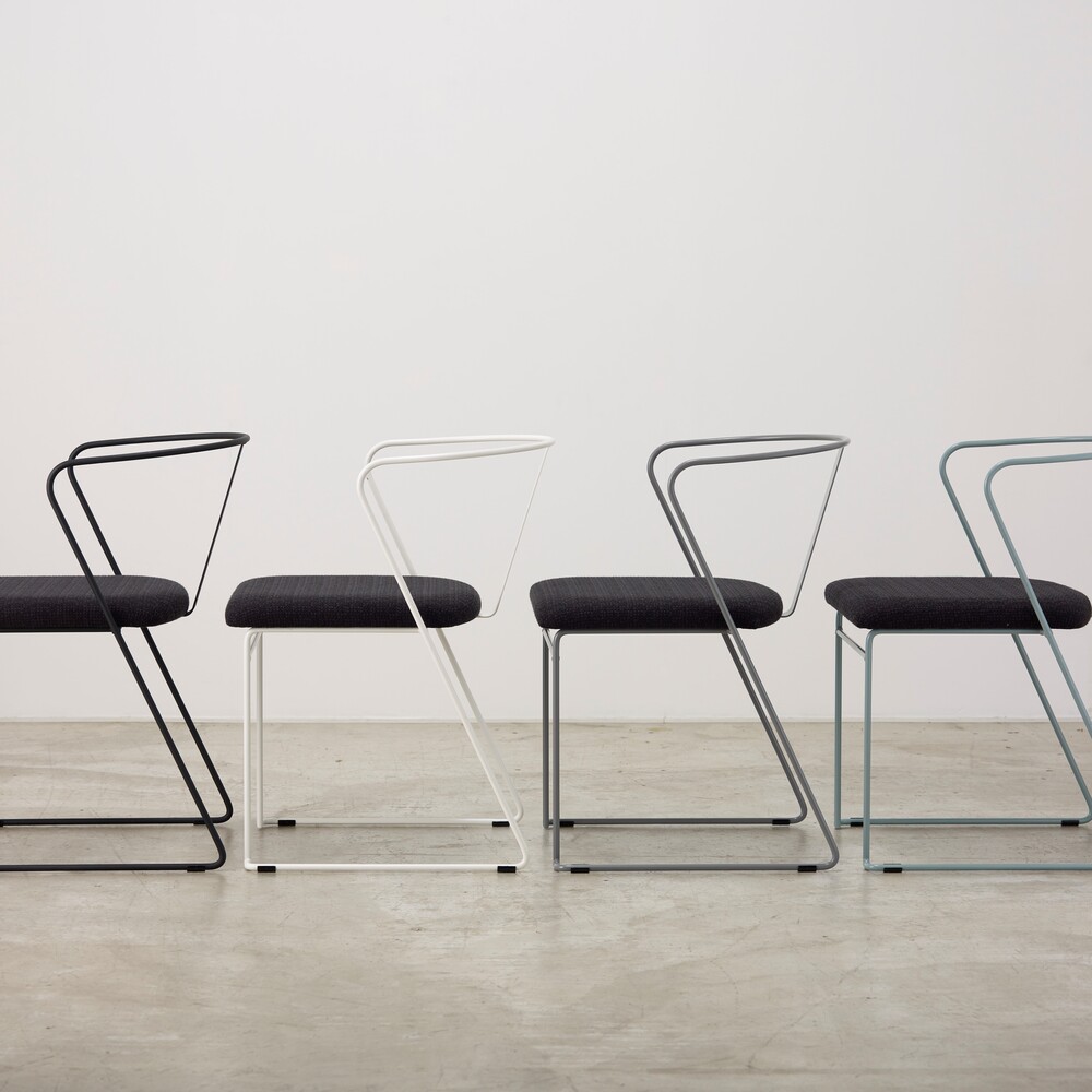 椅子 EQI-55 Stacking chair 椅子 EQI-55 Stacking chair EQI-55