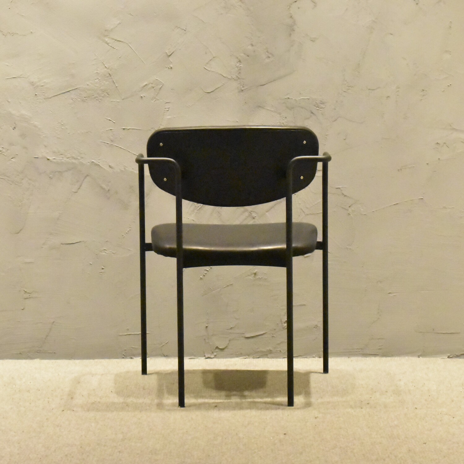 Crankアームチェア BLACK | SUGIYAMA | Japanese Minimalist Solid