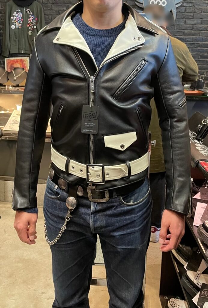 666ライダースのサイズ選びは肩幅と胸囲を基準に！試着画像とサイズ表