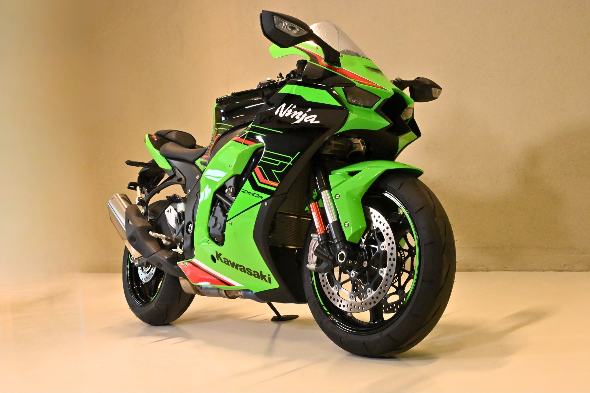 Used KAWASAKI ZX 10R 2023 for Sale – Only 1136KM – SupeiC Dubai