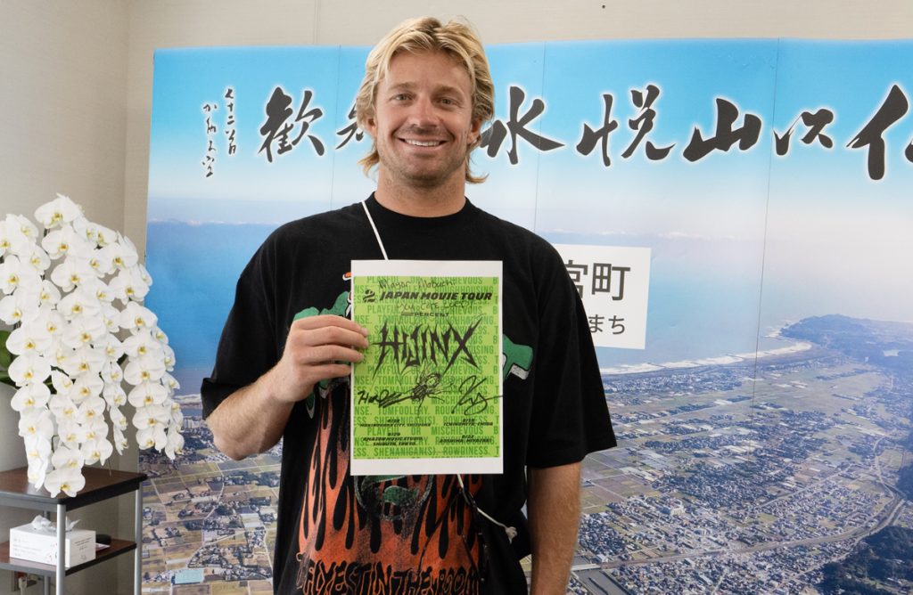 2% TWO PERCENT Hijinx コロヘ•アンディーノ Tee 2% TWO PERCENT