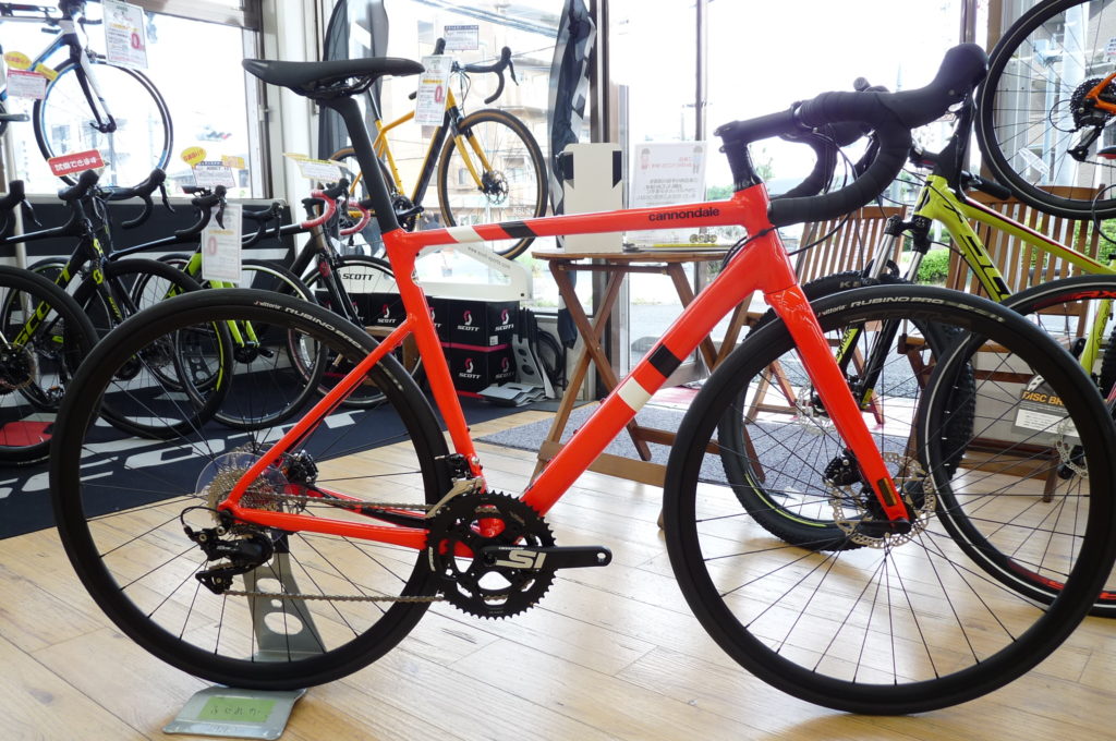 CANNONDALE CAAD13 DISC105 人気のアルミフレームディスクロードが現在