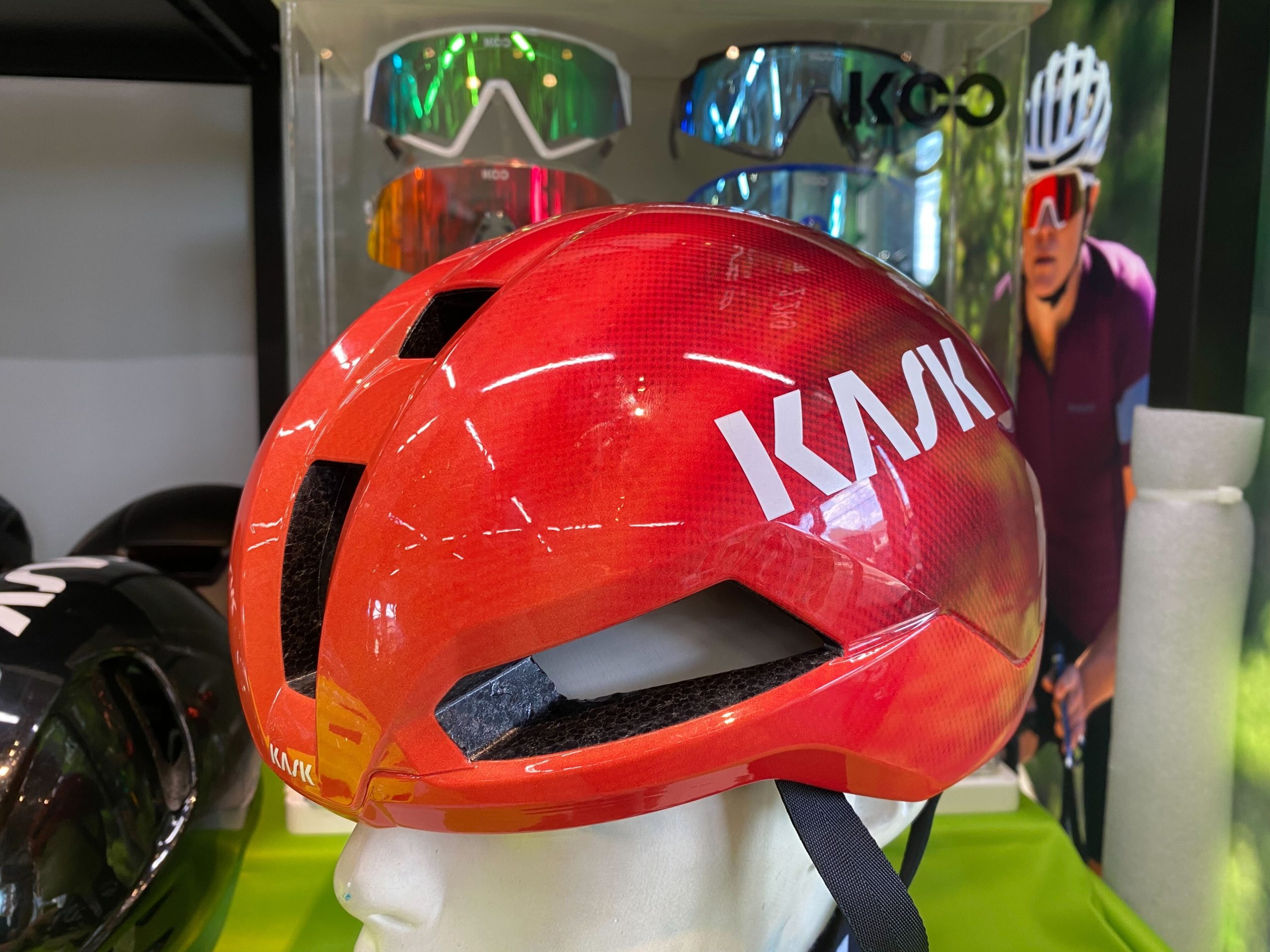 国内最速展示！KASK NIRVANAを解説 | スポーツバイクファクトリー