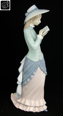 リヤドロ】【読書する貴婦人】【絶版】【5000】
