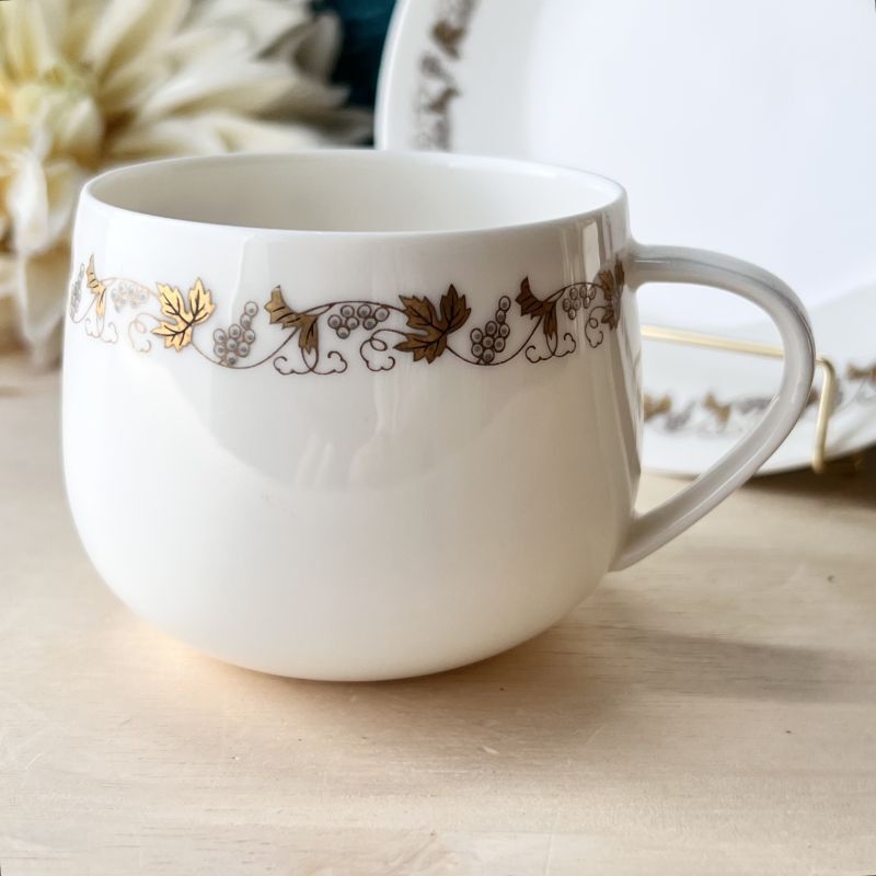 セーエー陶器 SEYEI ピオーネ 葡萄柄カップ＆ソーサー