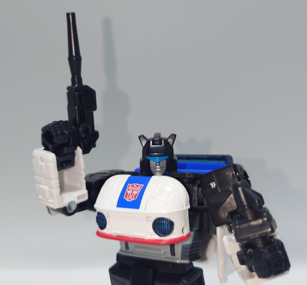 レビュー427 サイバトロンチェイス① オートボットジャズ | しょくGUN